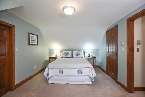 8 Woodhaven Drive Kennebunk ME 04043