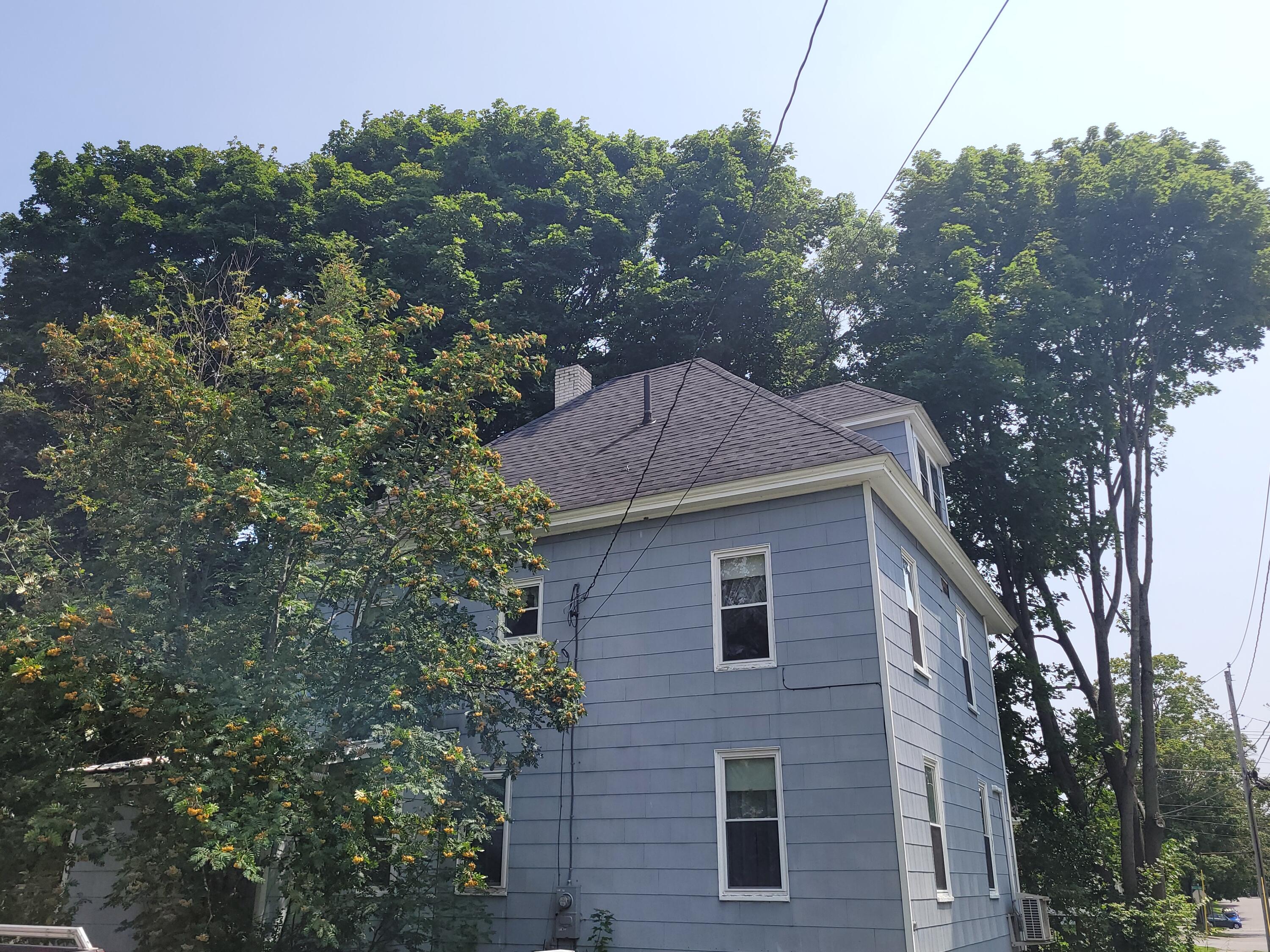 223 Maple Street Bangor ME 04401