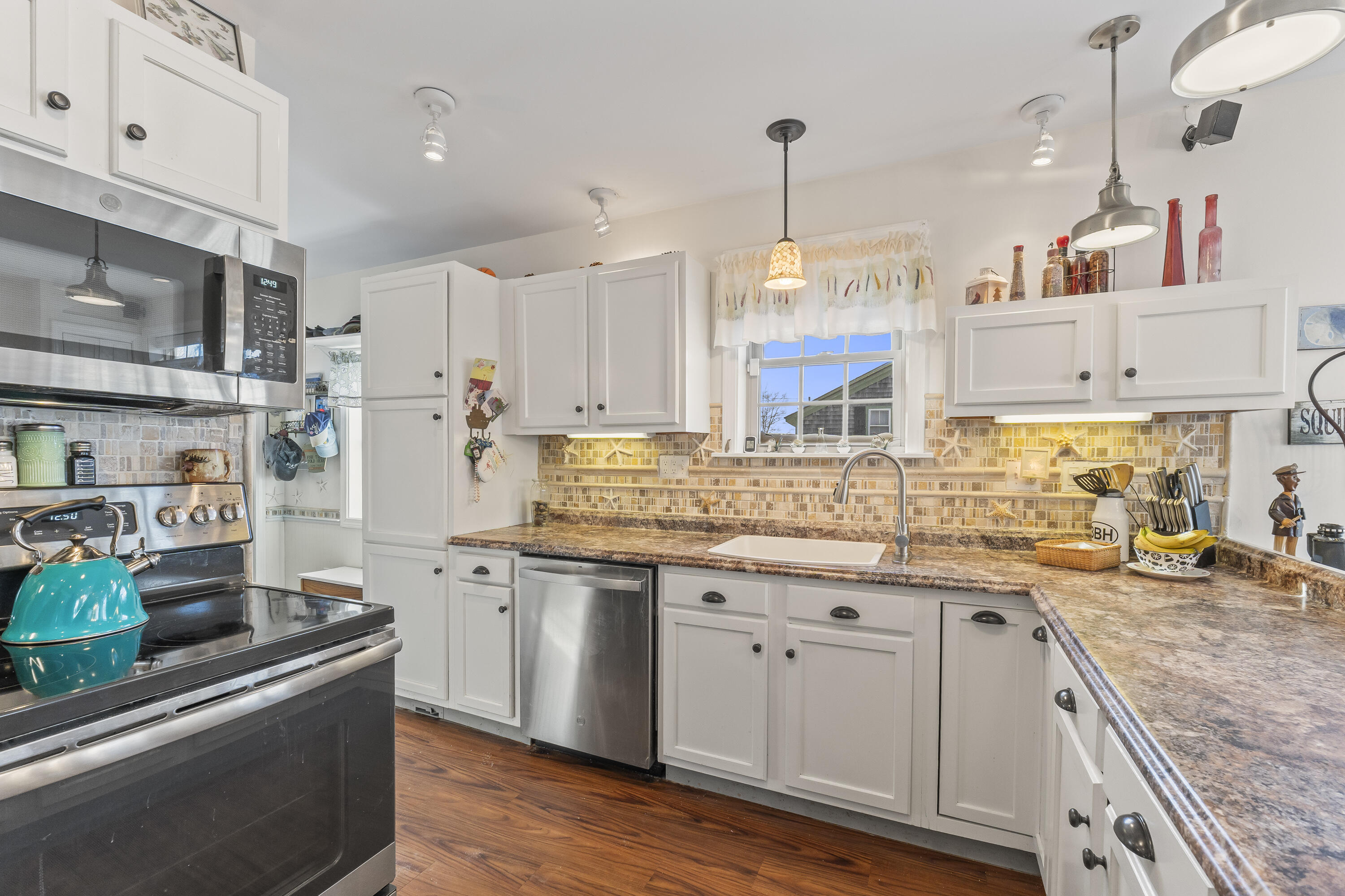 21 Lobster Cove Road Boothbay Harbor ME 04538