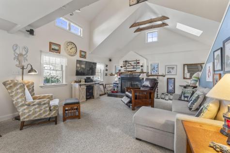 21 Lobster Cove Road Boothbay Harbor ME 04538