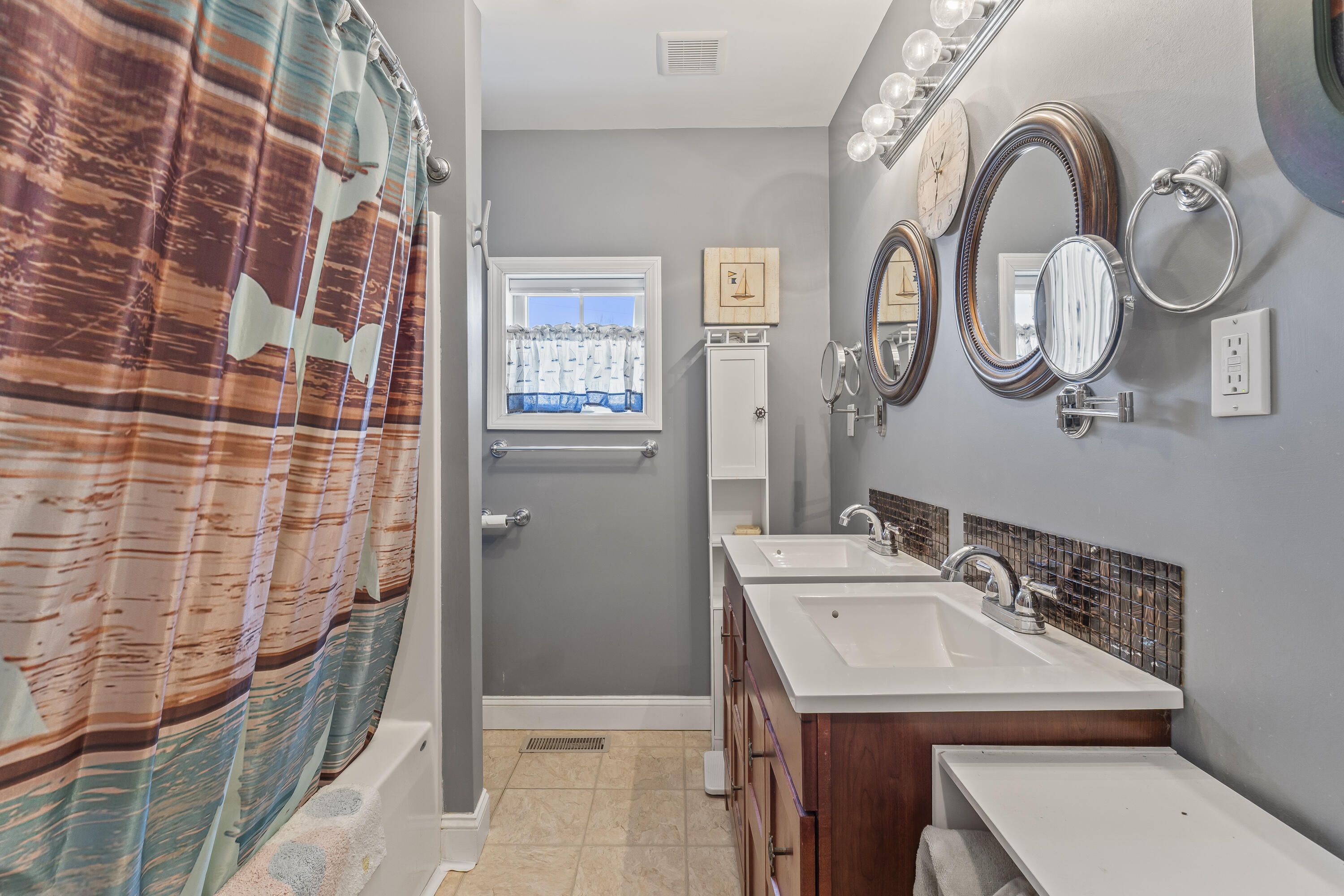 21 Lobster Cove Road Boothbay Harbor ME 04538