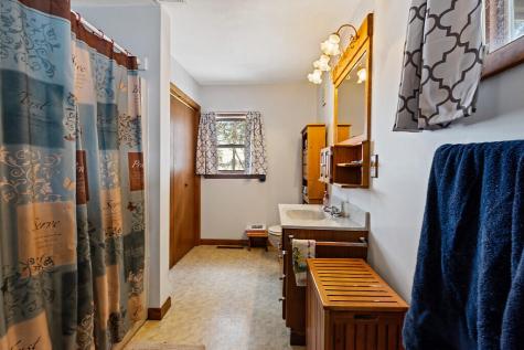 21 Bloomfield Street Skowhegan ME 04976