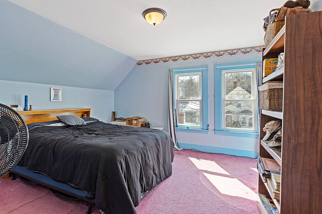 21 Bloomfield Street Skowhegan ME 04976