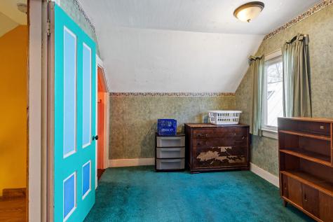 21 Bloomfield Street Skowhegan ME 04976