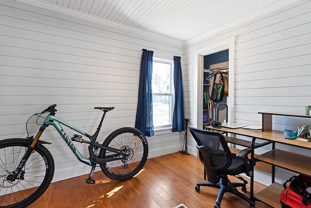 21 Bloomfield Street Skowhegan ME 04976