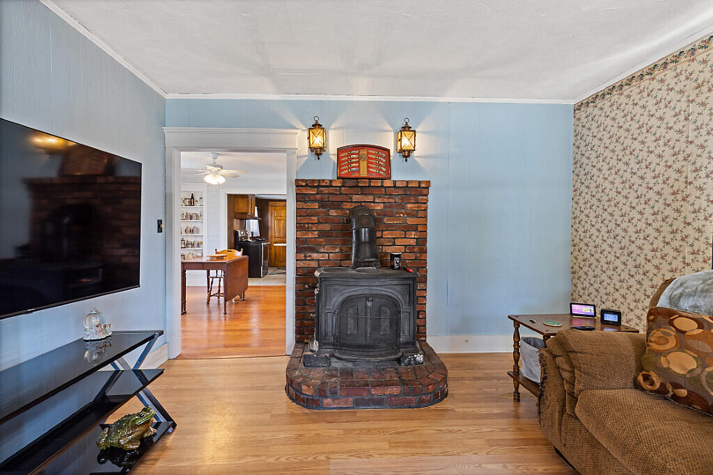 21 Bloomfield Street Skowhegan ME 04976