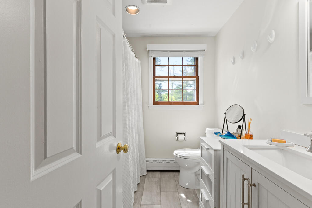 88 Anderson Avenue Yarmouth ME 04096