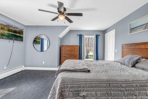 8 Meadow Way Rockland ME 04841