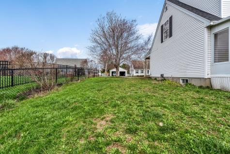 8 Meadow Way Rockland ME 04841