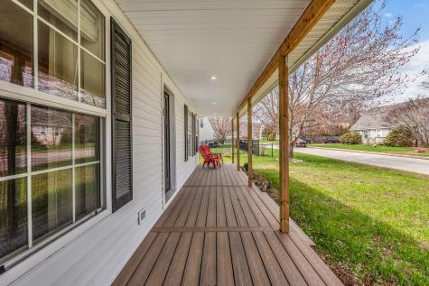 8 Meadow Way Rockland ME 04841