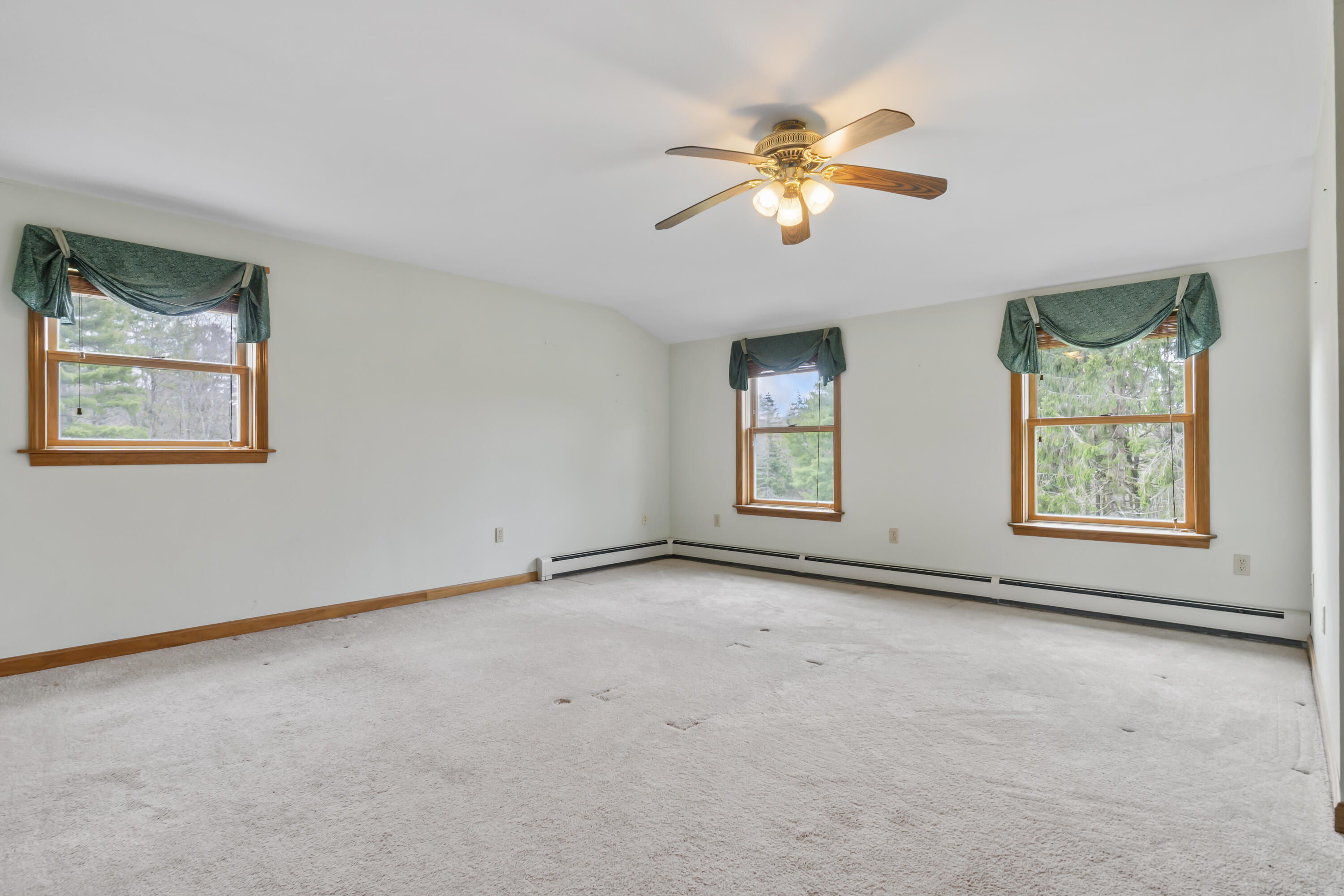 342 Foye Road Wiscasset ME 04578