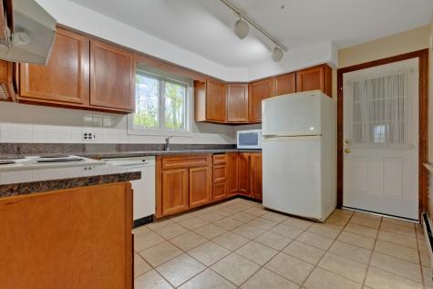 5 Evergreen Avenue Kennebunk ME 04043