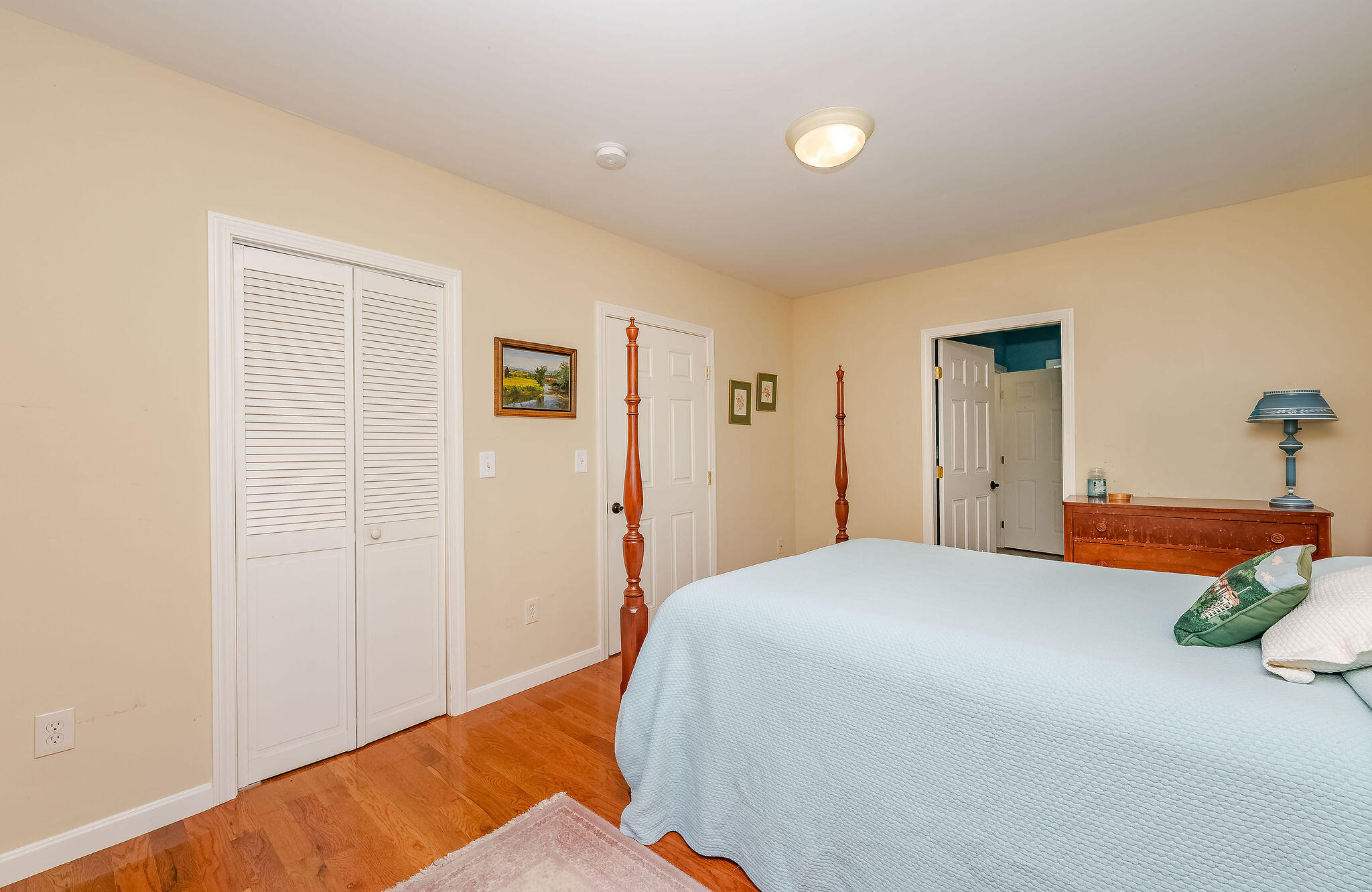 10 Crescent View Avenue Cape Elizabeth ME 04107