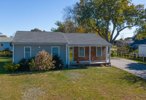 10 Crescent View Avenue Cape Elizabeth ME 04107