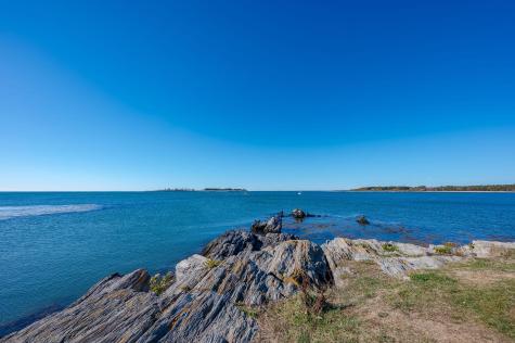 10 Crescent View Avenue Cape Elizabeth ME 04107