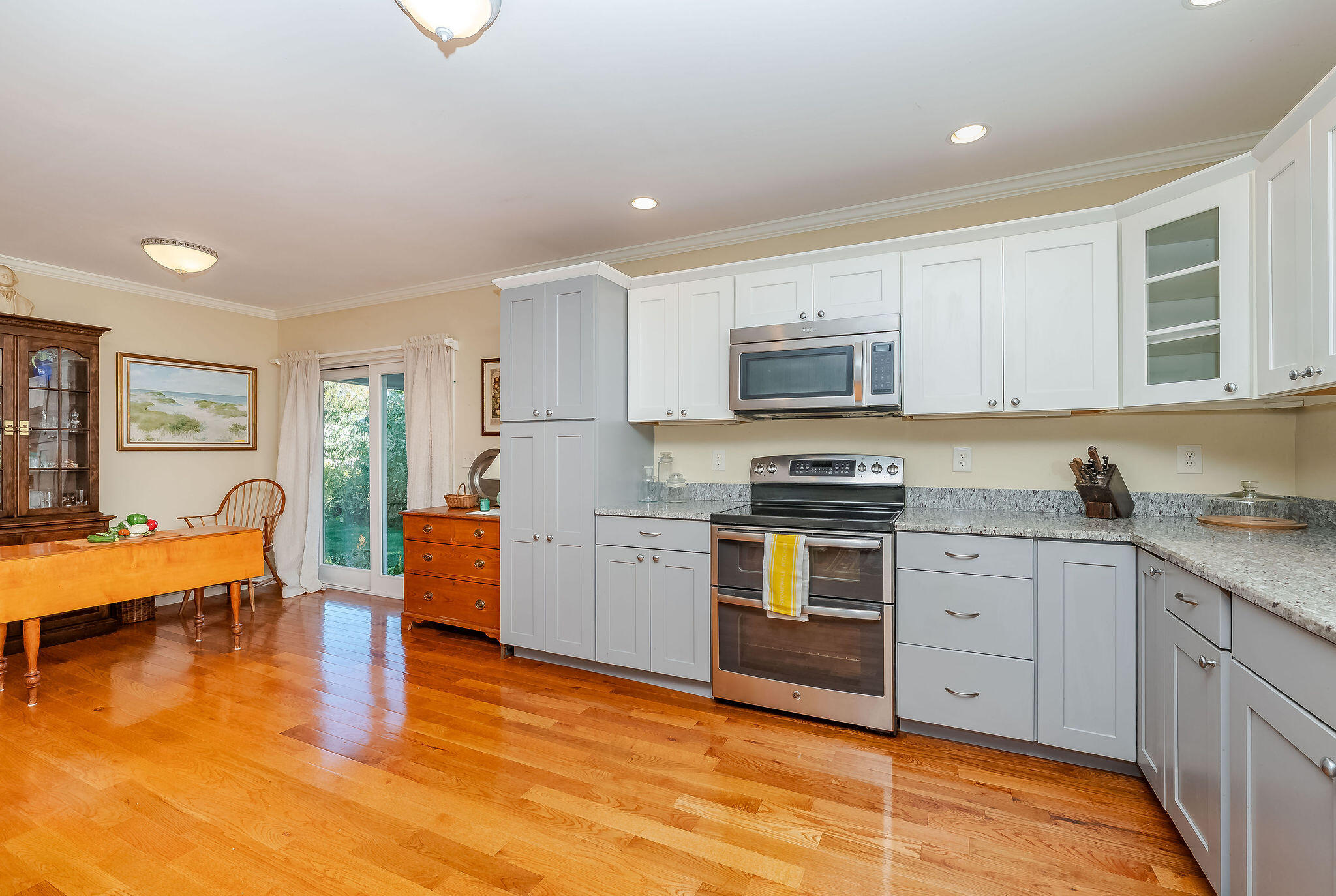 10 Crescent View Avenue Cape Elizabeth ME 04107