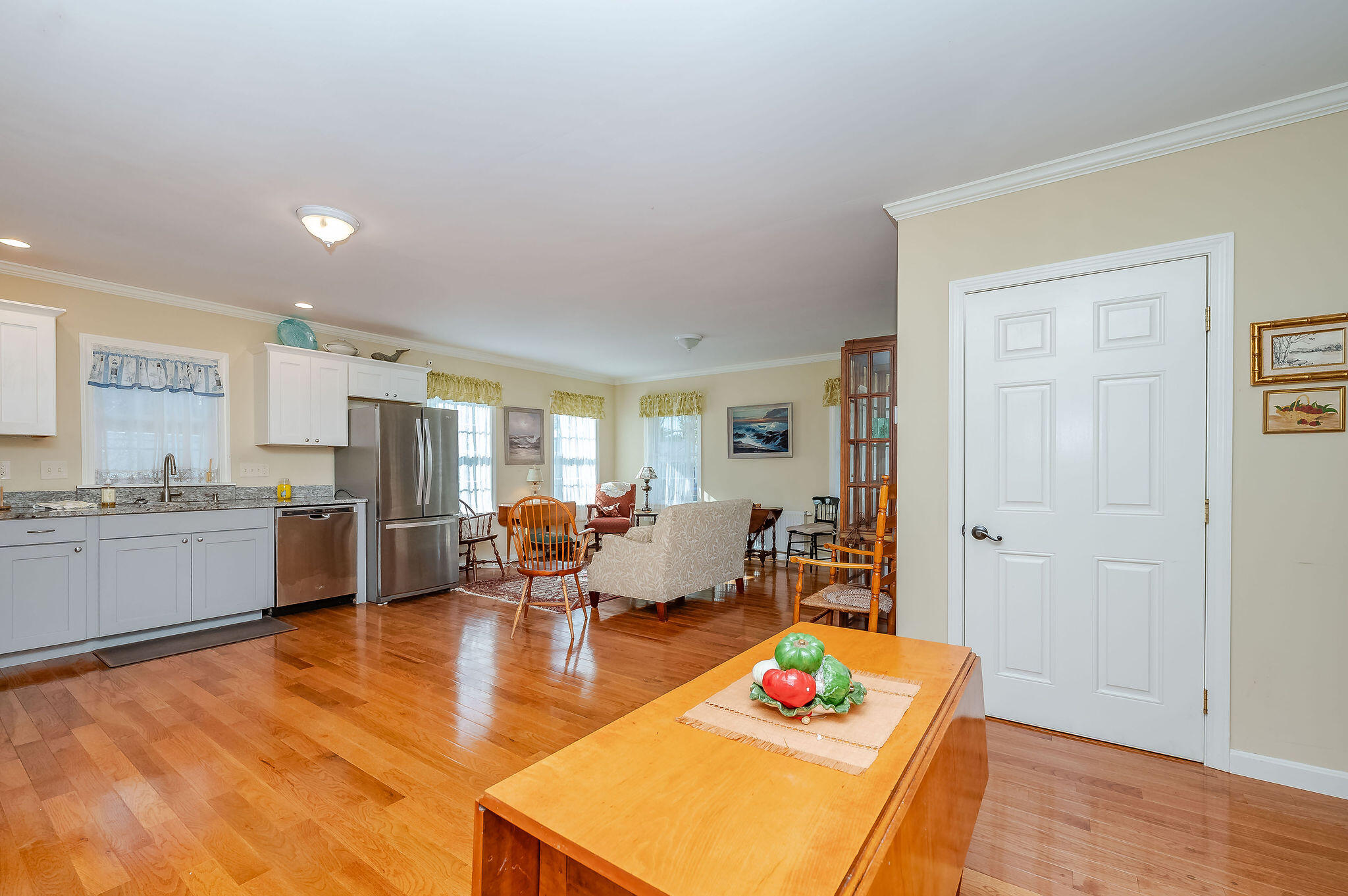 10 Crescent View Avenue Cape Elizabeth ME 04107