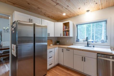 144 Woody Lane Cushing ME 04563