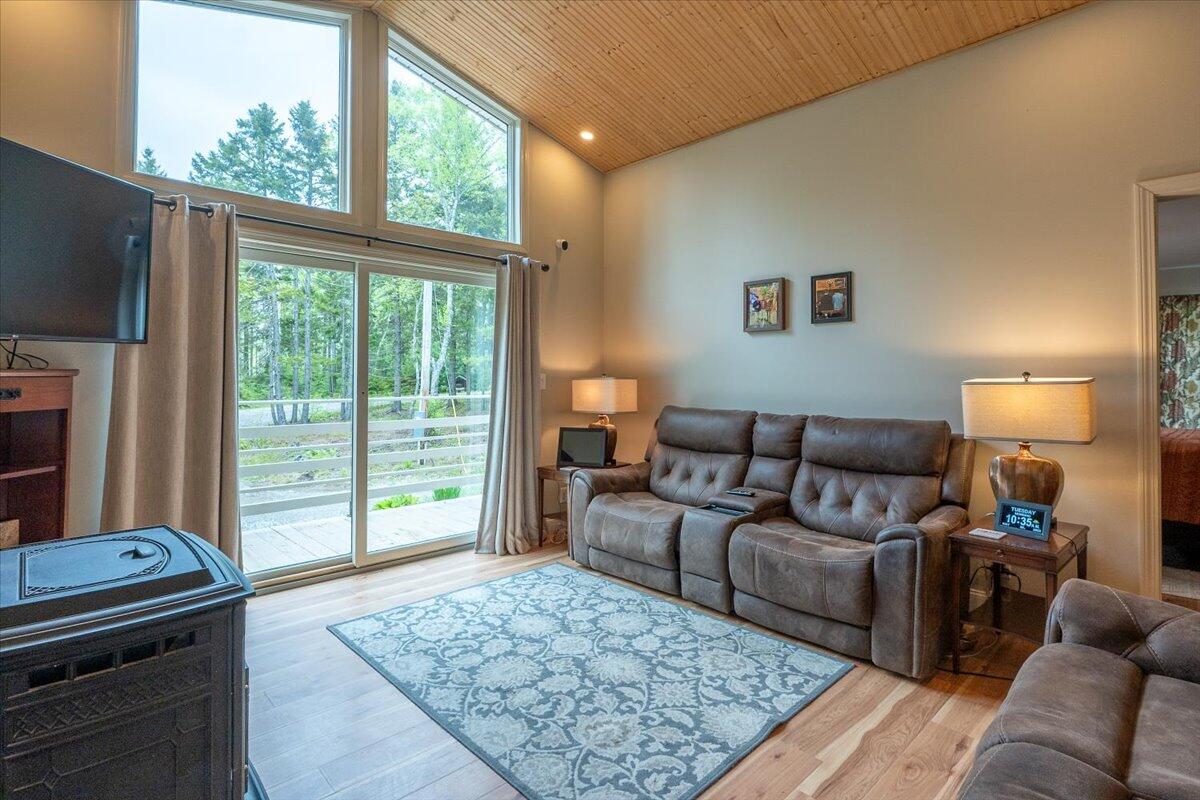 144 Woody Lane Cushing ME 04563