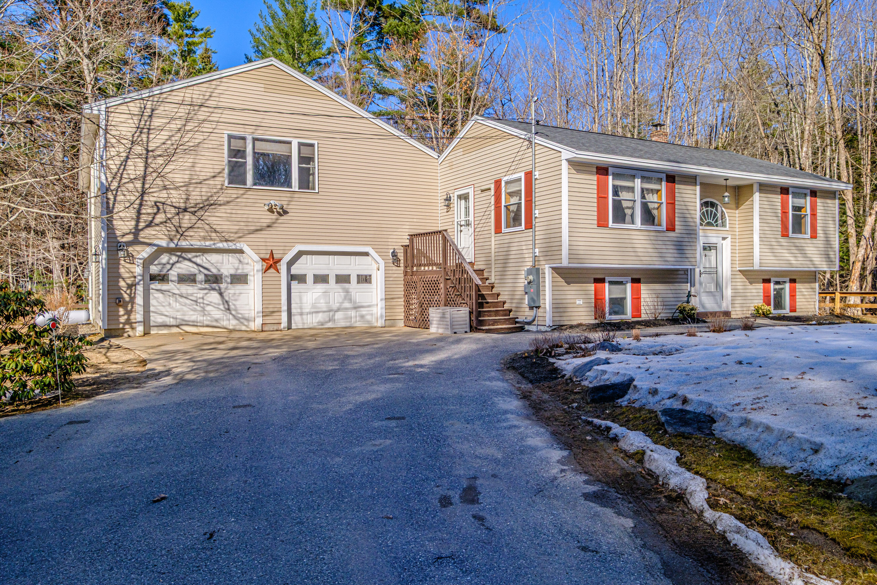 1 Roosevelt Trail Standish ME 04084