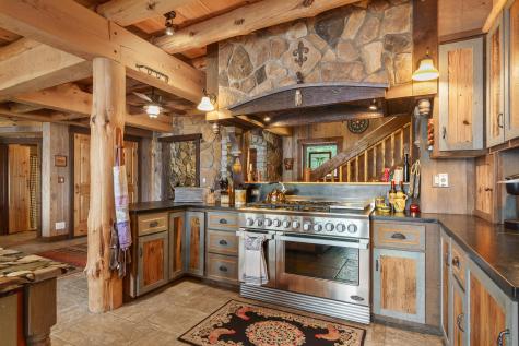 11 Neal Lane Monmouth ME 04259