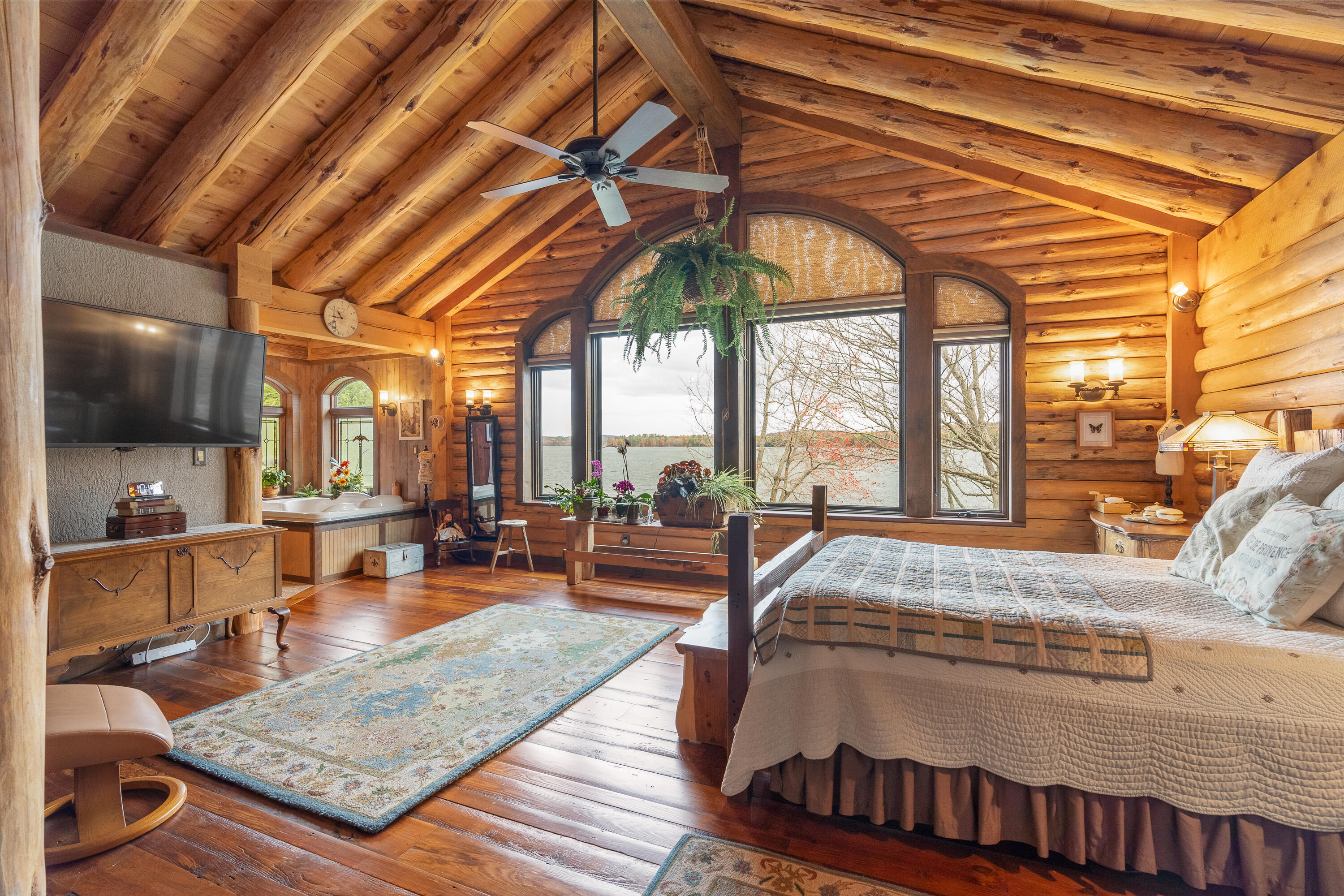 11 Neal Lane Monmouth ME 04259