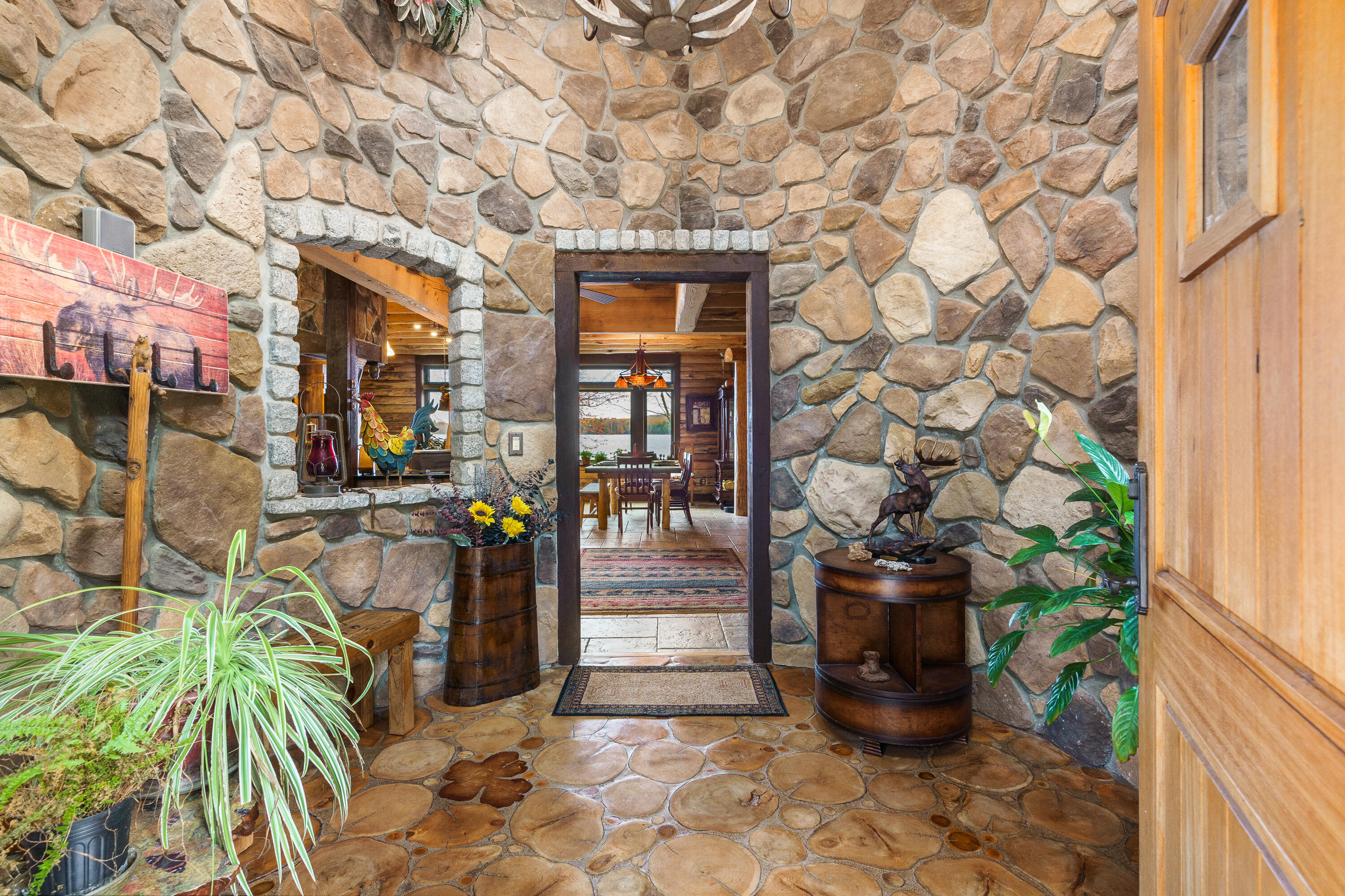 11 Neal Lane Monmouth ME 04259