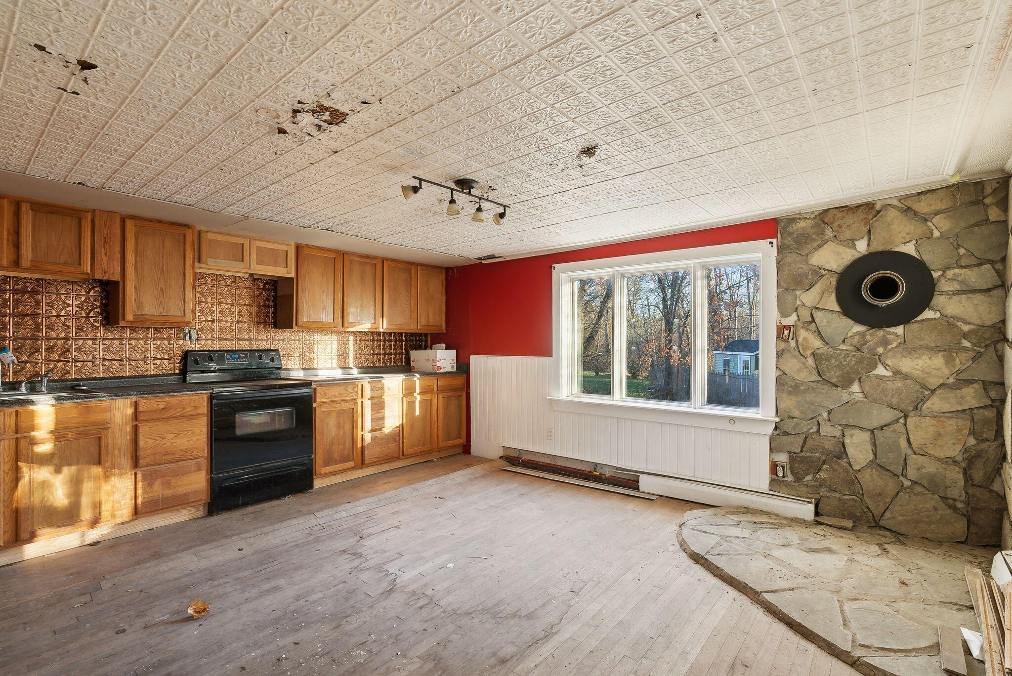 95 Cumberland Street Cornish ME 04020