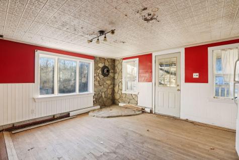 95 Cumberland Street Cornish ME 04020