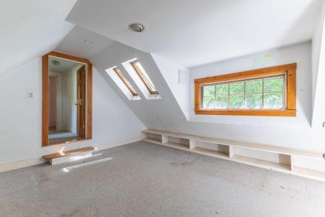 14 Chapel Street Ellsworth ME 04605