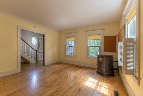 14 Chapel Street Ellsworth ME 04605