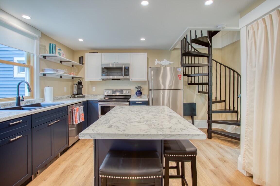 66 Townsend Avenue & 43 Oak Street Boothbay Harbor ME 04538