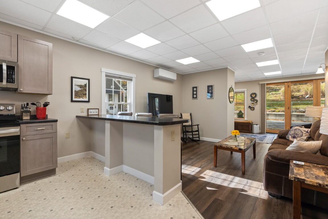 66 Townsend Avenue & 43 Oak Street Boothbay Harbor ME 04538