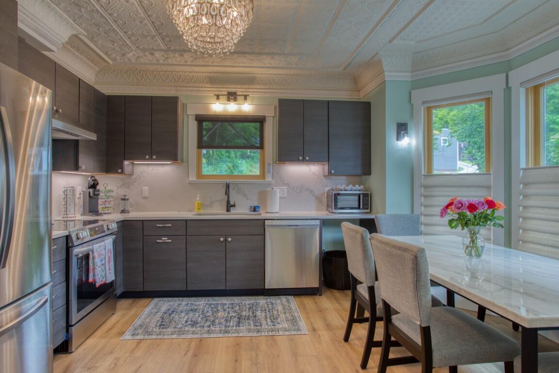 66 Townsend Avenue & 43 Oak Street Boothbay Harbor ME 04538