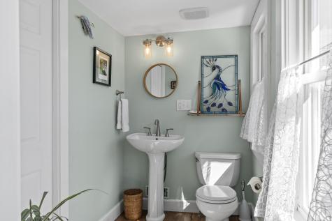 37 Harpswell Islands Road Harpswell ME 04079