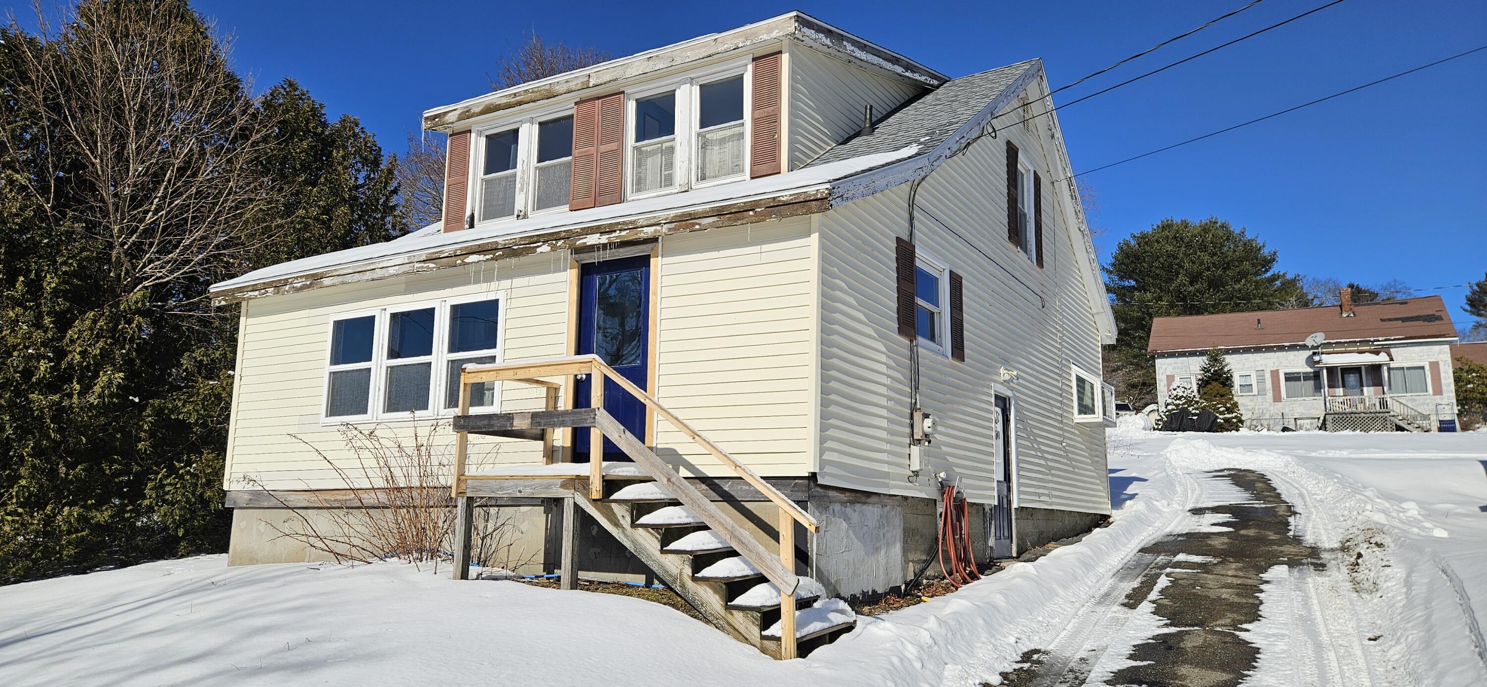 26 Broadway Bucksport ME 04416