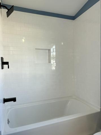 12 Oxbow Drive Lewiston ME 04240