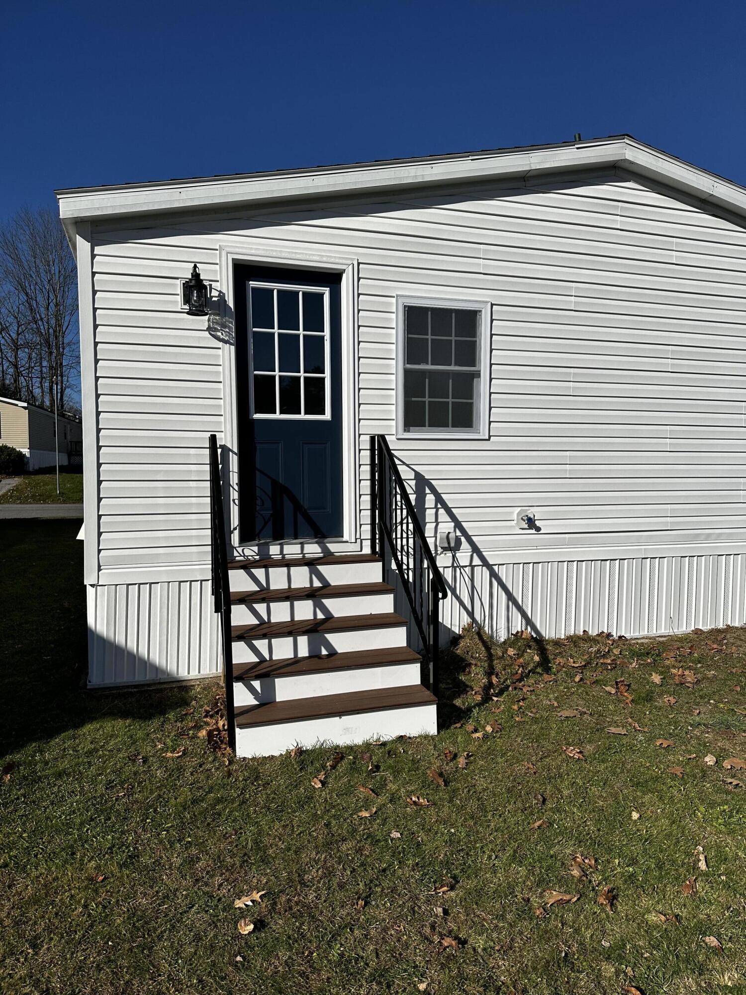 12 Oxbow Drive Lewiston ME 04240