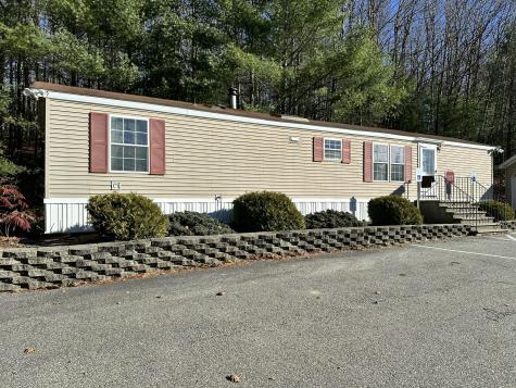 12 Oxbow Drive Lewiston ME 04240