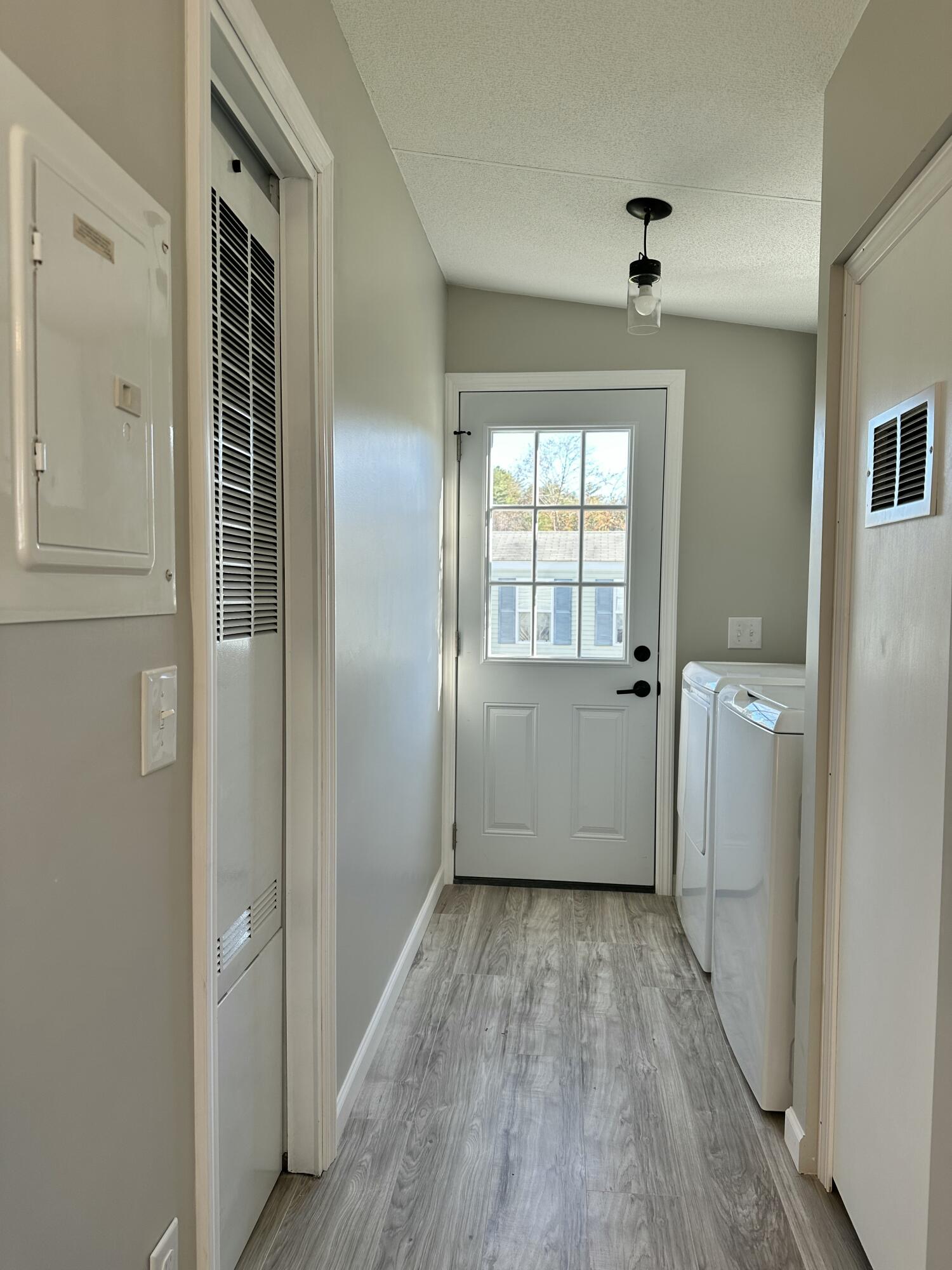 12 Oxbow Drive Lewiston ME 04240