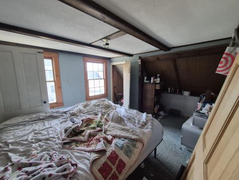 27 Royal Street Winthrop ME 04364