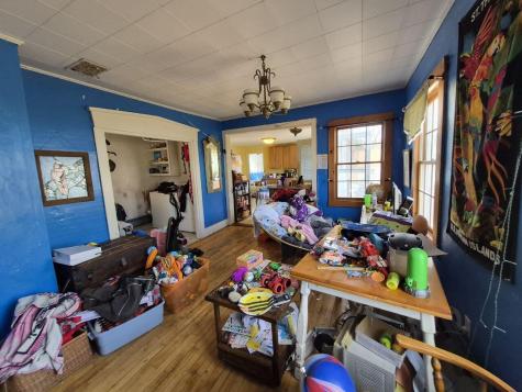 27 Royal Street Winthrop ME 04364
