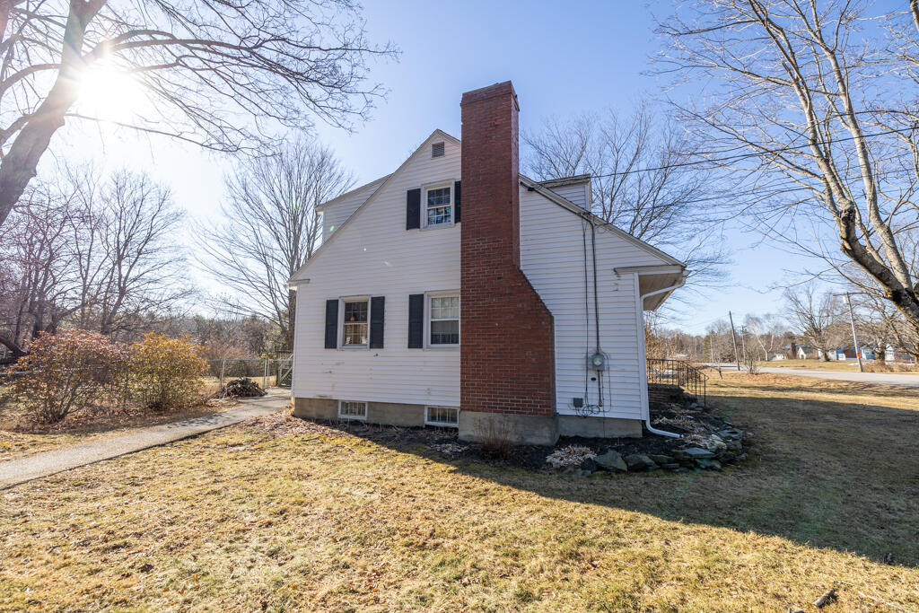 93 Adams Street Gardiner ME 04345