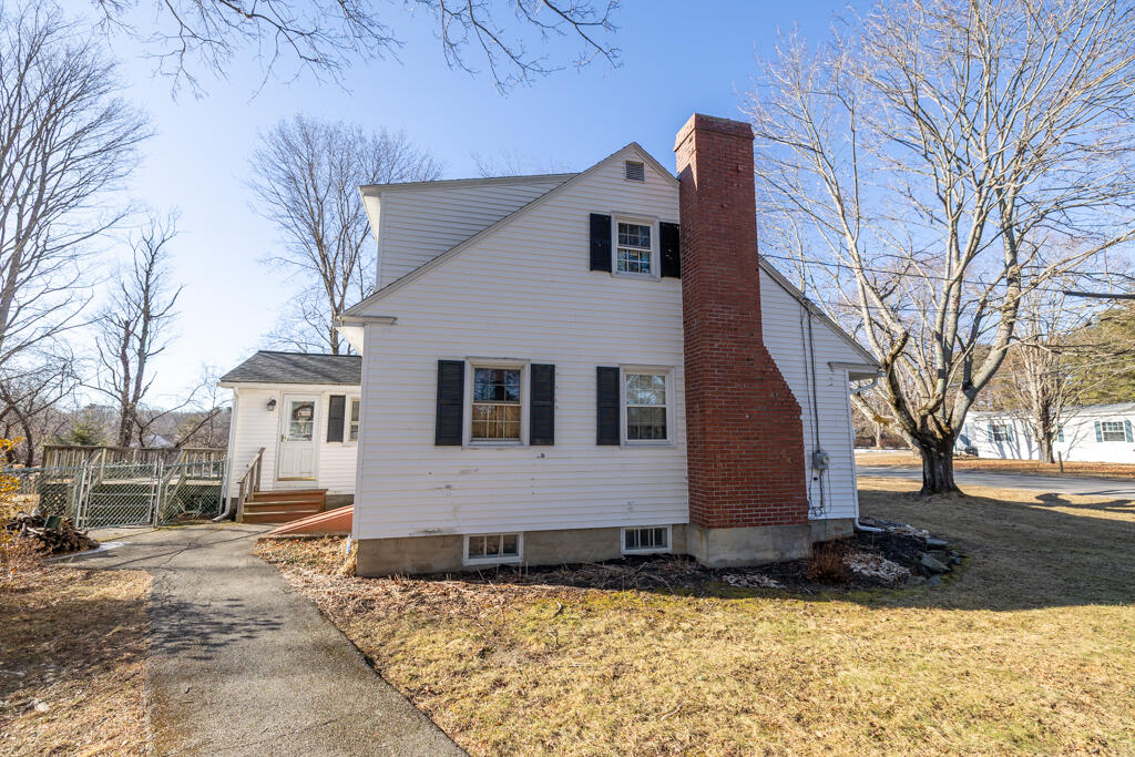 93 Adams Street Gardiner ME 04345