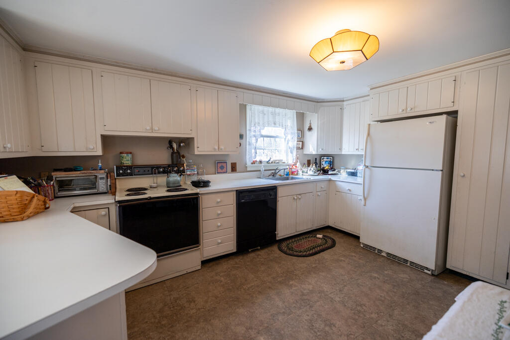 93 Adams Street Gardiner ME 04345