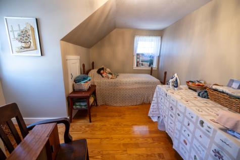 93 Adams Street Gardiner ME 04345