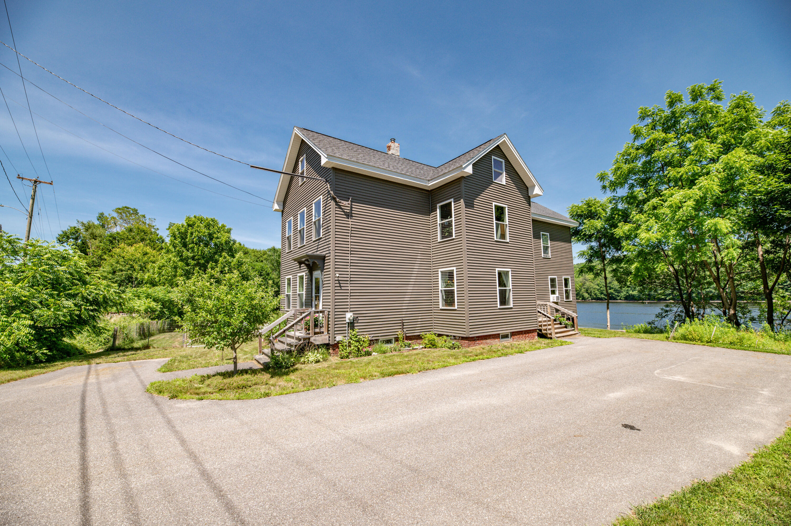 4 Riverview Drive Gardiner ME 04345