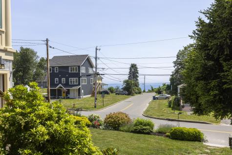 78 Seashore Avenue Portland ME 04108