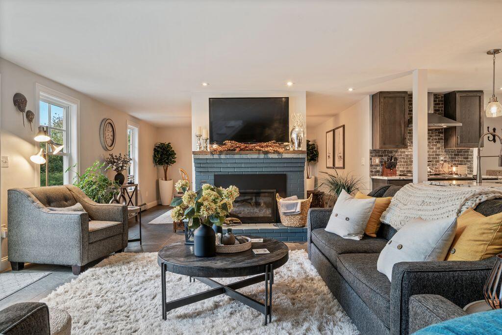 144 Two Lights Road Cape Elizabeth ME 04107