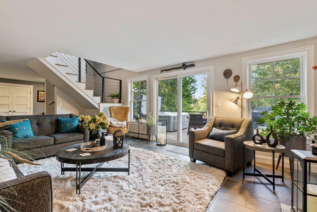 144 Two Lights Road Cape Elizabeth ME 04107